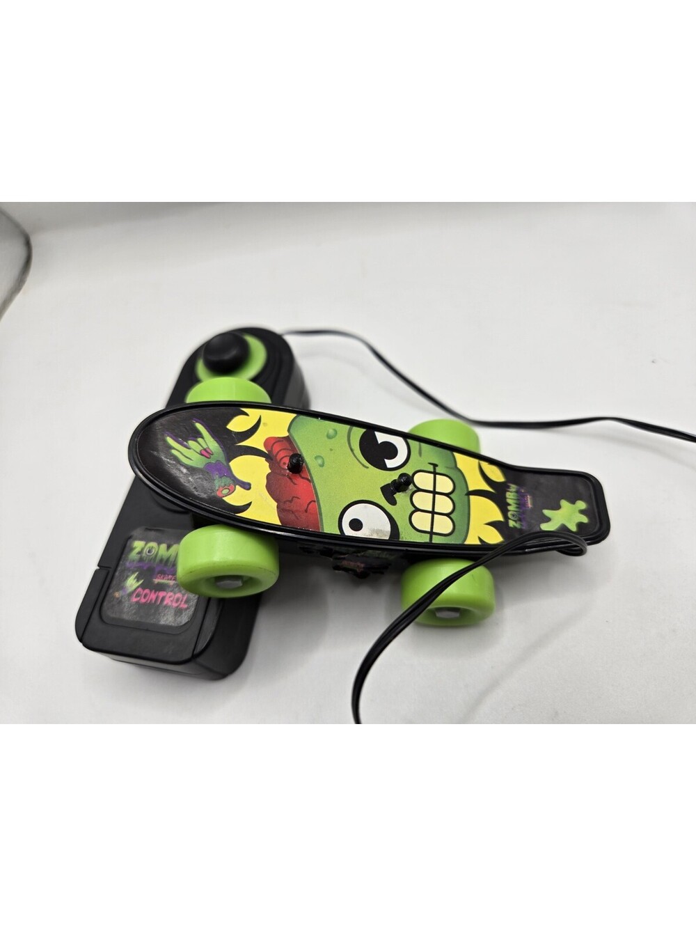 2013 Skate Zombies Remote Control Skateboard Toy Tested Working Wired